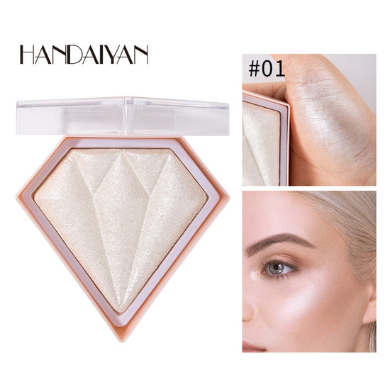 Highlighter Poudre Diamant – Éclat & Relief Instantané